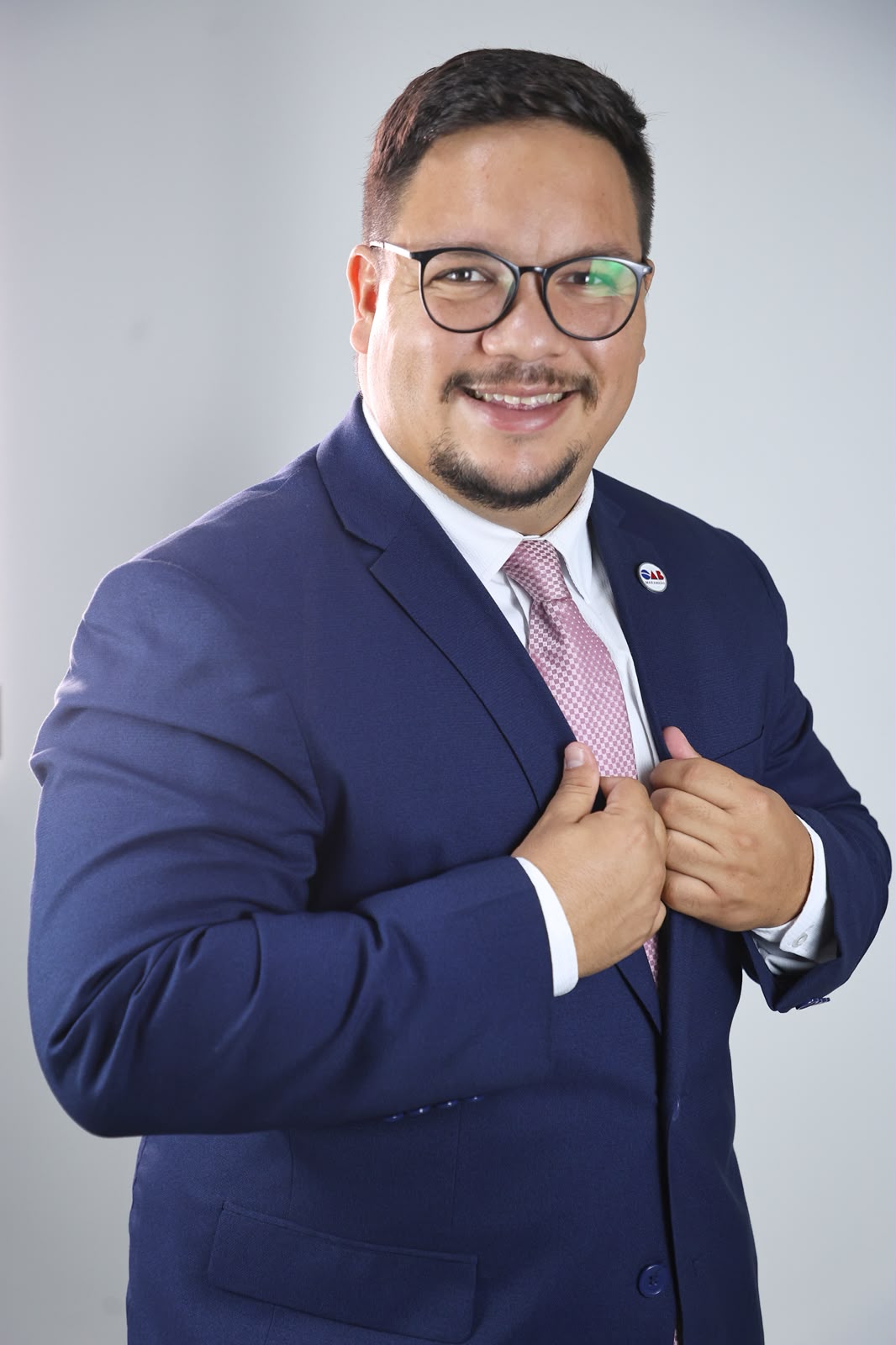 Dr. Alexandre César Carvalho